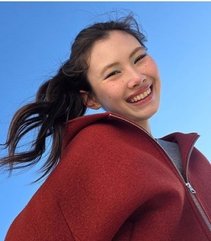 Samsung Galaxy S25 5G selfie